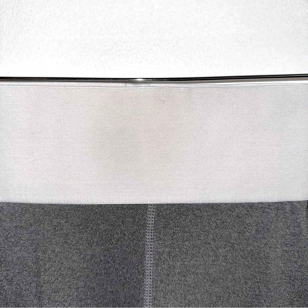 Good American Icon core Leggings Heather Gray size 3 - Picture 11 of 13